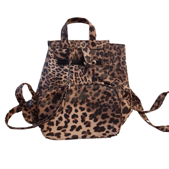 Leopard Backpack - Picture 3 of 3